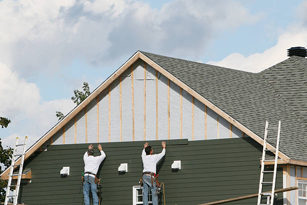 Professional Siding Replacement technician working in Mount Joy, PA